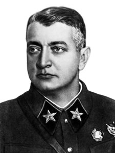 Retrato Mikhail Nikoláievitch Tukhachevsky - Авторство: Неизвестен. http://images.humanities.edu.ru/pubs/2003/10/22/0000038109/pic_tt7_tuh.jpg, Общественное достояние, https://commons.wikimedia.org/w/index.php?curid=12620567